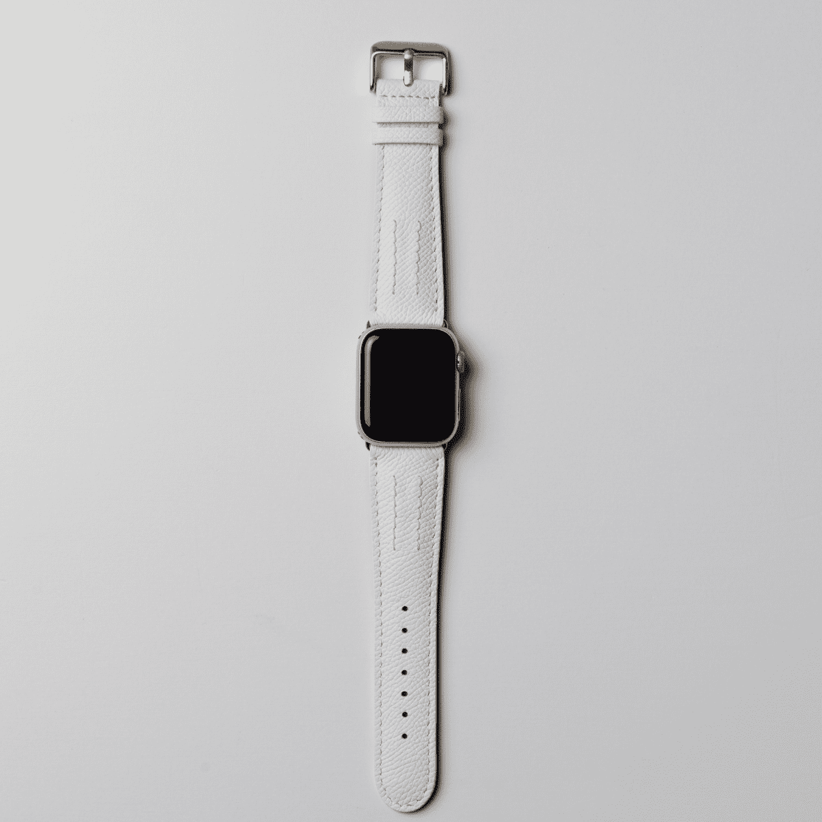 AppleWatchレザーバンド【42mm/44mm/45mm】(色:ホワイト×ピンク)時計付正面