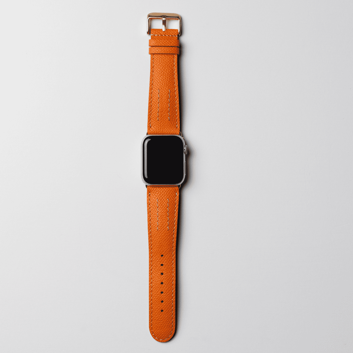 AppleWatchレザーバンド【38mm/40mm/41mm】(色：オレンジ×ゴールド)時計付正面